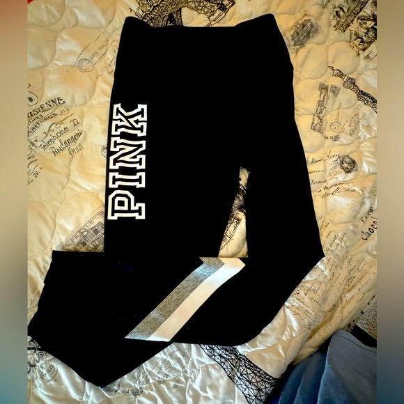 Yoga pants from Pink in excellent condition new without tag - Picture 1 of 3